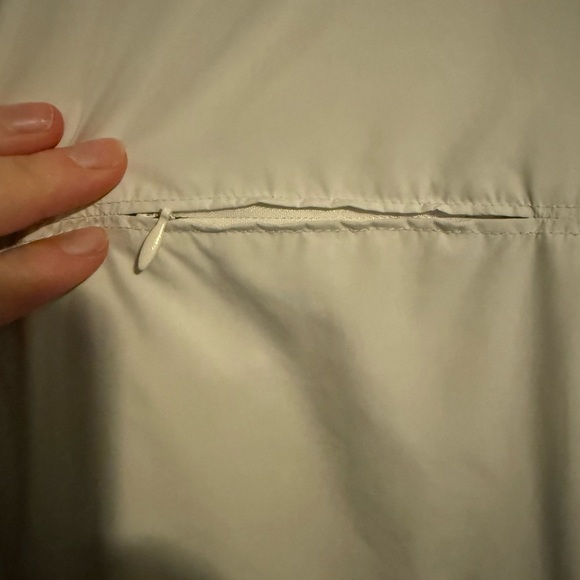 Lizgolf White Zip-Up Vest - Picture 5 of 8